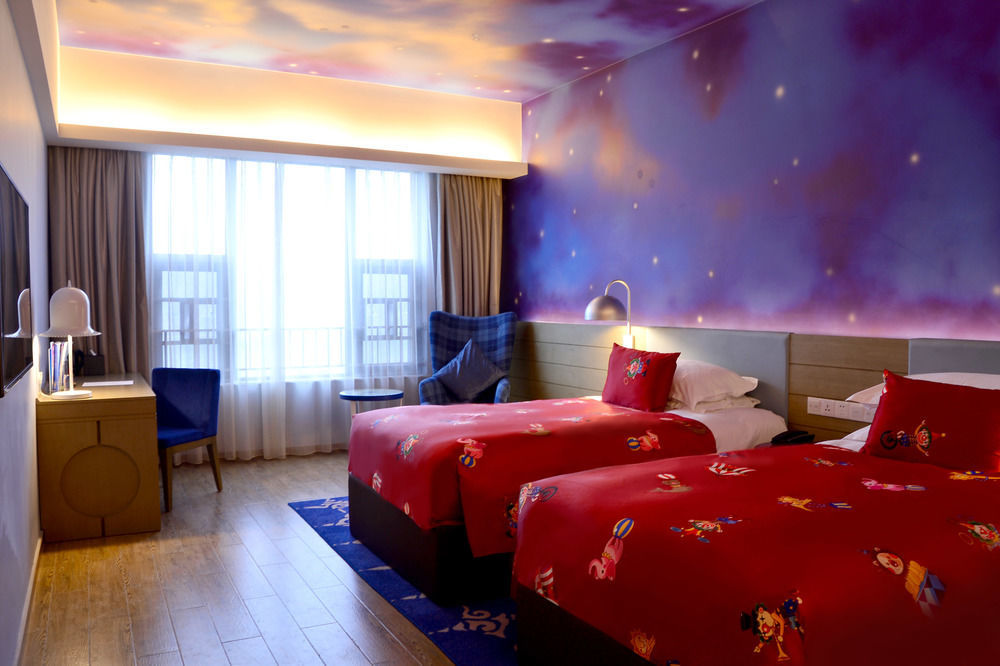 Chimelong Circus Hotel Zhuhai Exterior photo